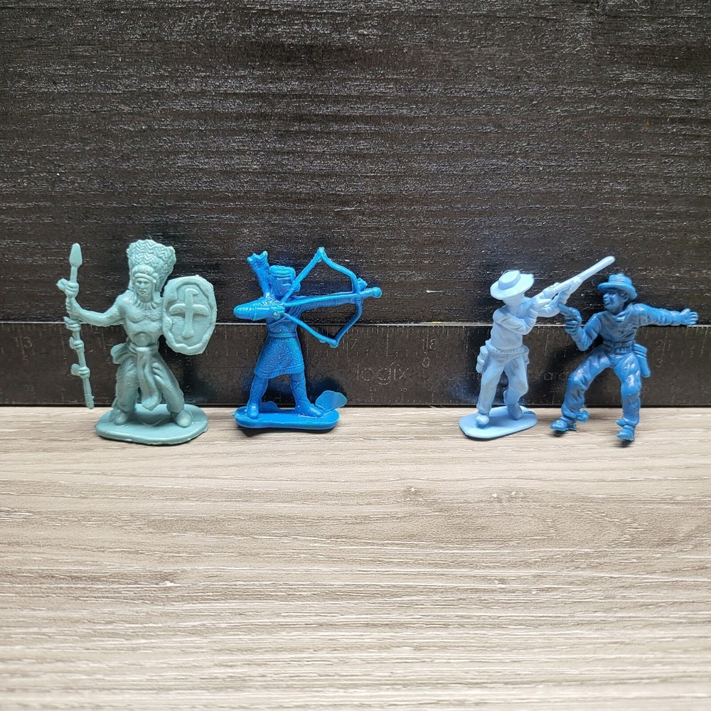 Lot Of Vintage Plastic Cowboys and Indians And Random Pieces
